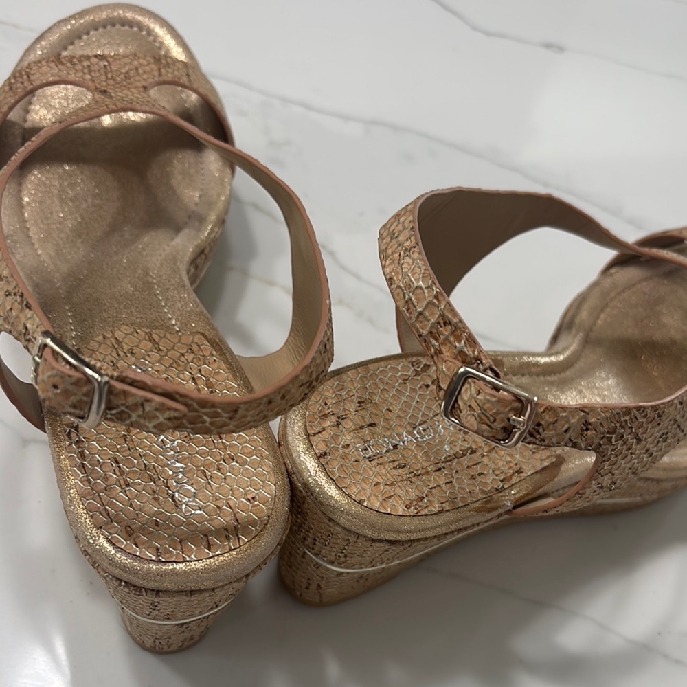 Donald J. Pliner Tan Wedge Shoes - Picture 16 of 17
